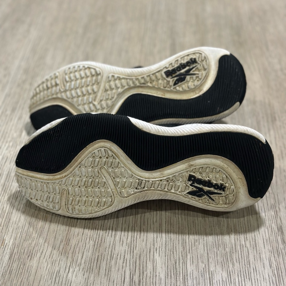 Reebok Black and White Women's Sneakers - Picture 7 of 9